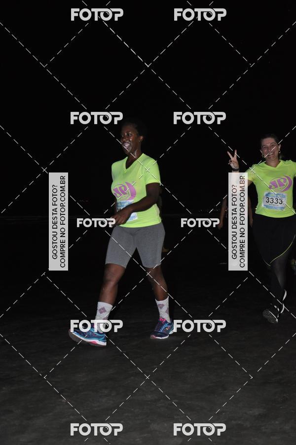 Buy your photos of the eventCircuito Jovem Pan Night Run - Etapa Santos on Fotop