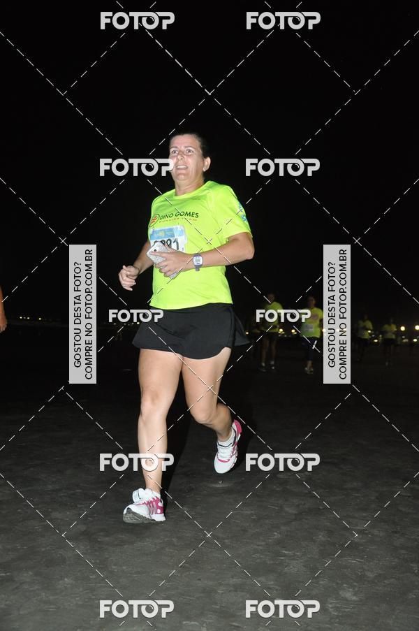 Buy your photos of the eventCircuito Jovem Pan Night Run - Etapa Santos on Fotop