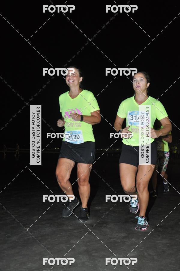 Buy your photos of the eventCircuito Jovem Pan Night Run - Etapa Santos on Fotop