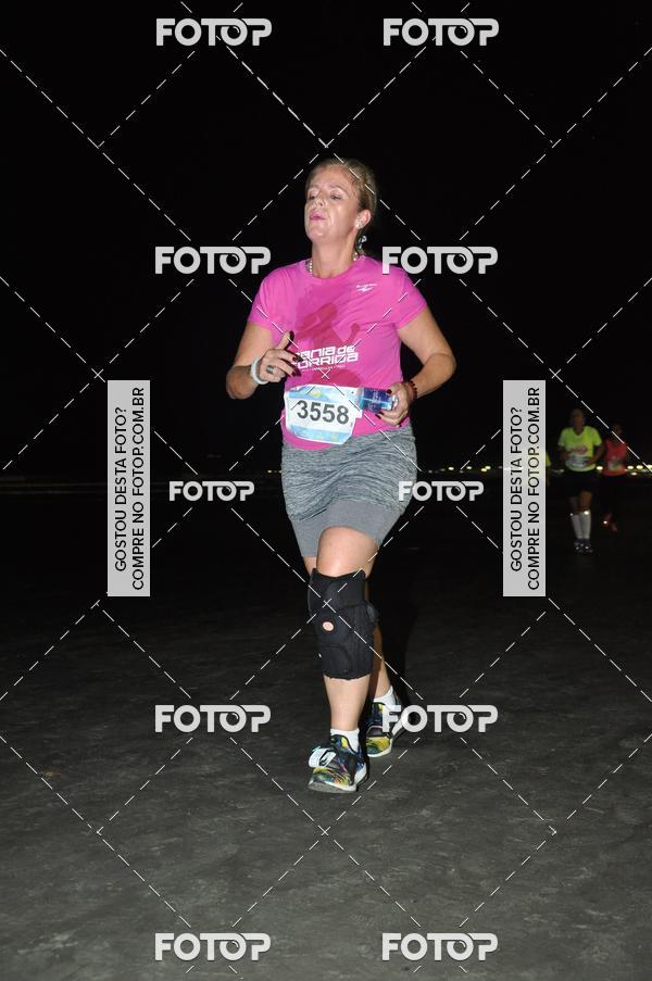 Buy your photos of the eventCircuito Jovem Pan Night Run - Etapa Santos on Fotop