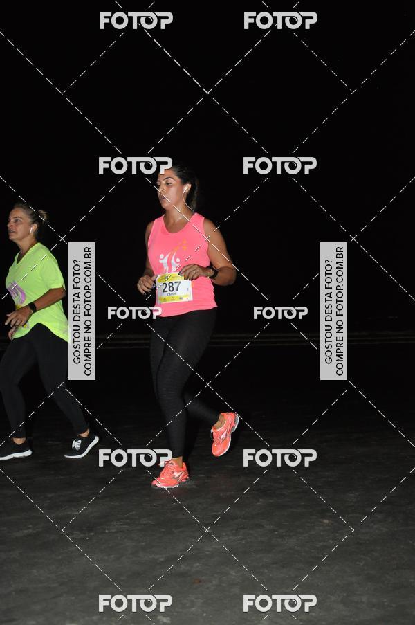 Buy your photos of the eventCircuito Jovem Pan Night Run - Etapa Santos on Fotop