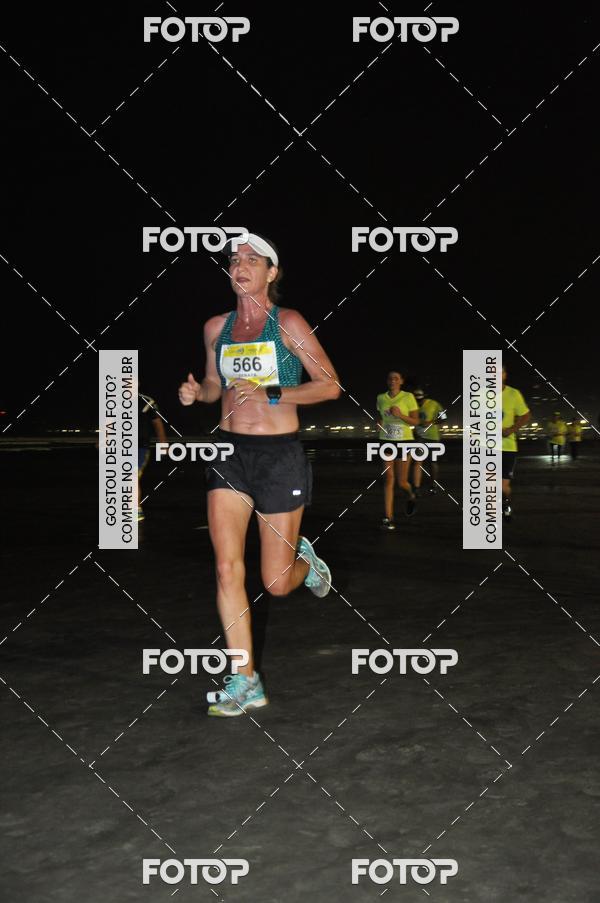 Buy your photos of the eventCircuito Jovem Pan Night Run - Etapa Santos on Fotop