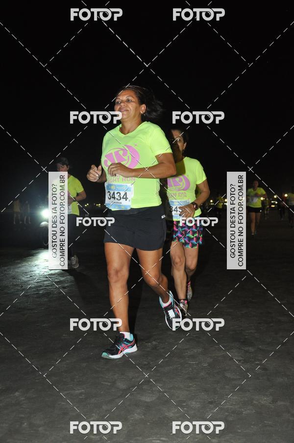 Buy your photos of the eventCircuito Jovem Pan Night Run - Etapa Santos on Fotop