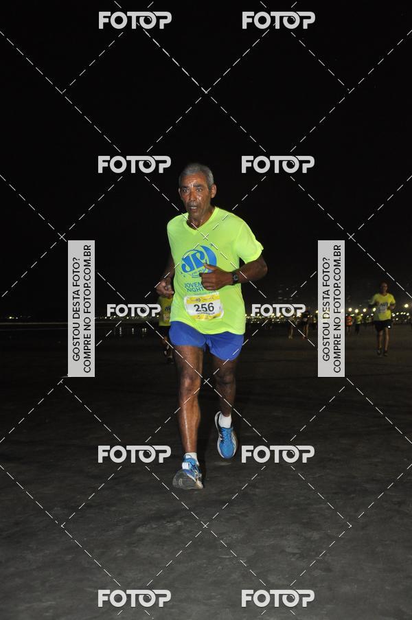 Buy your photos of the eventCircuito Jovem Pan Night Run - Etapa Santos on Fotop