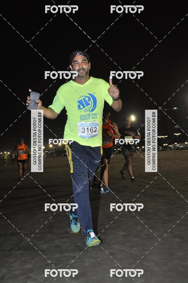 Buy your photos of the eventCircuito Jovem Pan Night Run - Etapa Santos on Fotop