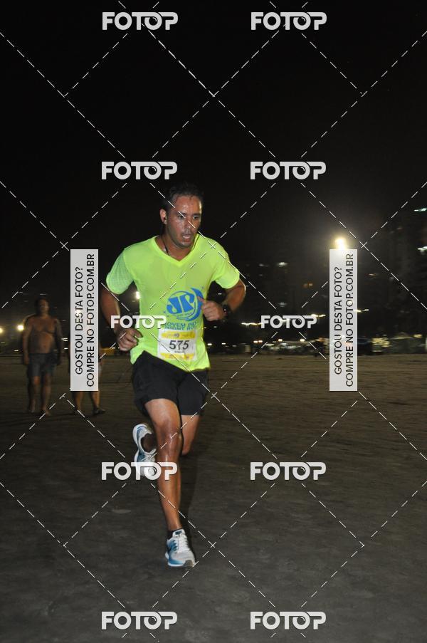 Buy your photos of the eventCircuito Jovem Pan Night Run - Etapa Santos on Fotop