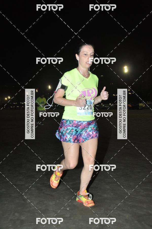 Buy your photos of the eventCircuito Jovem Pan Night Run - Etapa Santos on Fotop