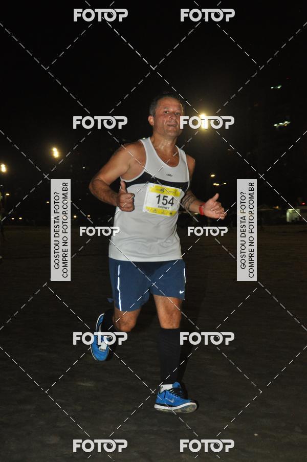 Buy your photos of the eventCircuito Jovem Pan Night Run - Etapa Santos on Fotop