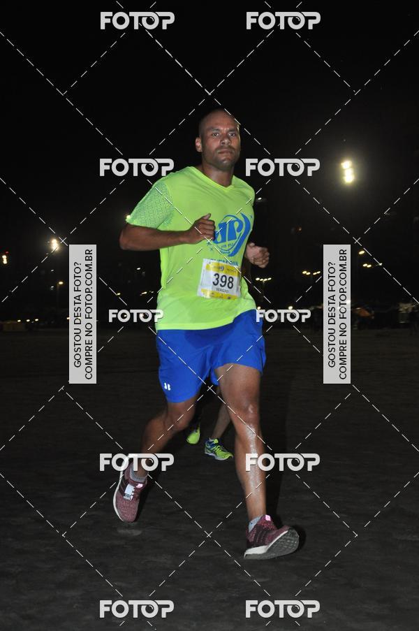 Buy your photos of the eventCircuito Jovem Pan Night Run - Etapa Santos on Fotop