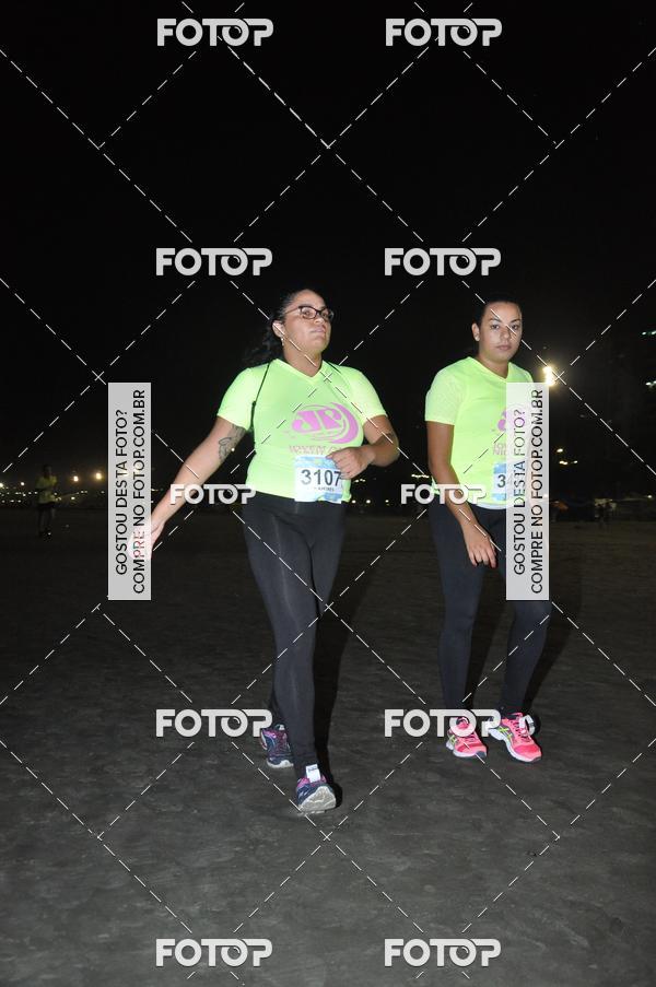 Buy your photos of the eventCircuito Jovem Pan Night Run - Etapa Santos on Fotop
