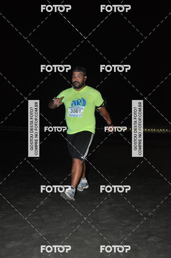 Buy your photos of the eventCircuito Jovem Pan Night Run - Etapa Santos on Fotop