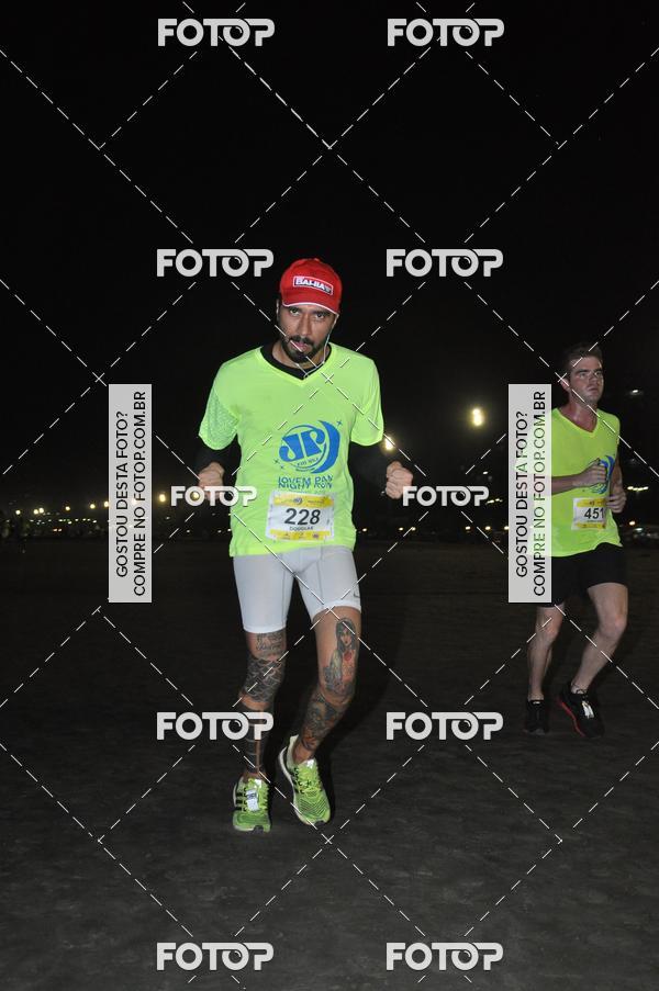 Buy your photos of the eventCircuito Jovem Pan Night Run - Etapa Santos on Fotop