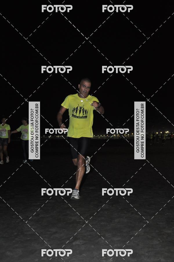 Buy your photos of the eventCircuito Jovem Pan Night Run - Etapa Santos on Fotop