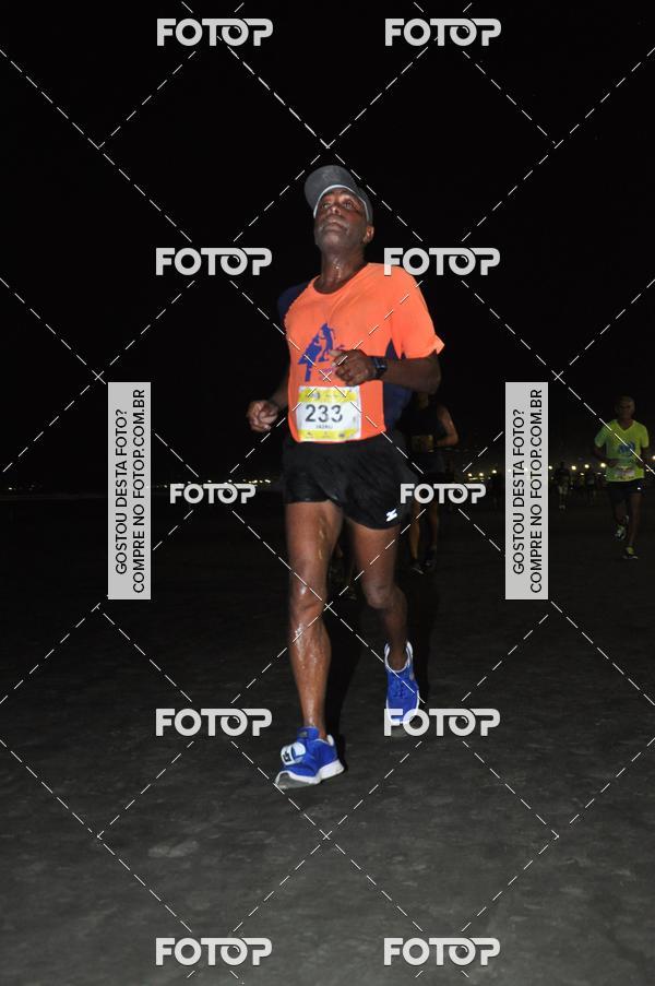 Buy your photos of the eventCircuito Jovem Pan Night Run - Etapa Santos on Fotop