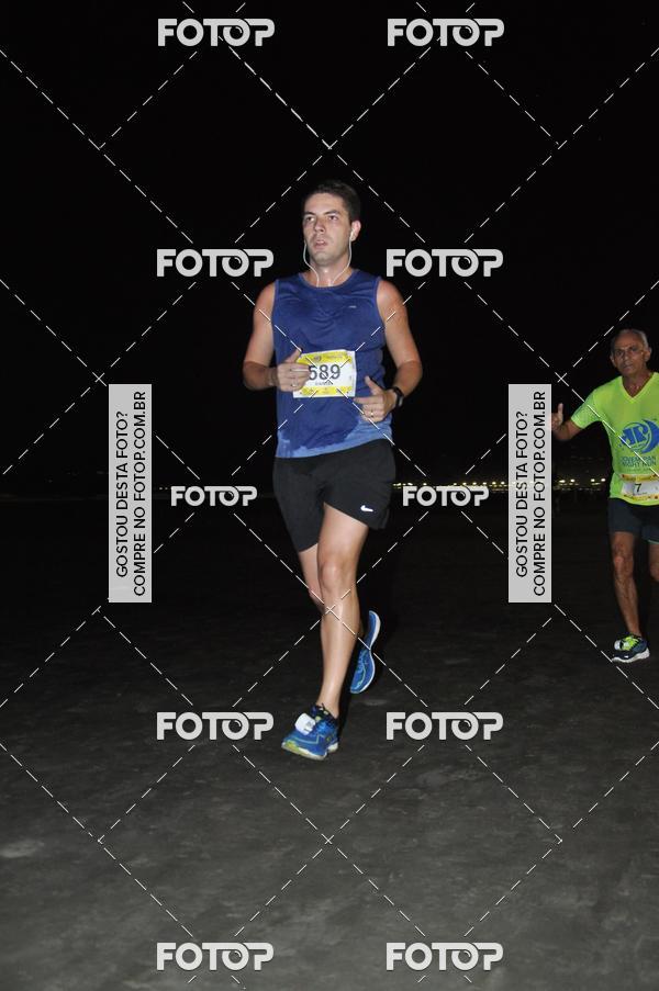Buy your photos of the eventCircuito Jovem Pan Night Run - Etapa Santos on Fotop