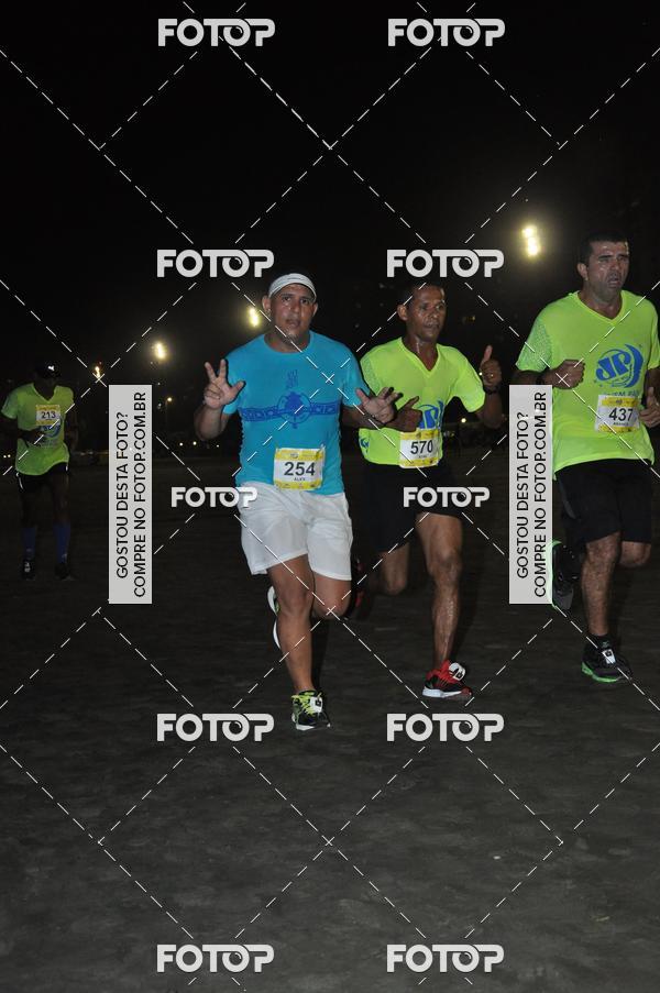 Buy your photos of the eventCircuito Jovem Pan Night Run - Etapa Santos on Fotop