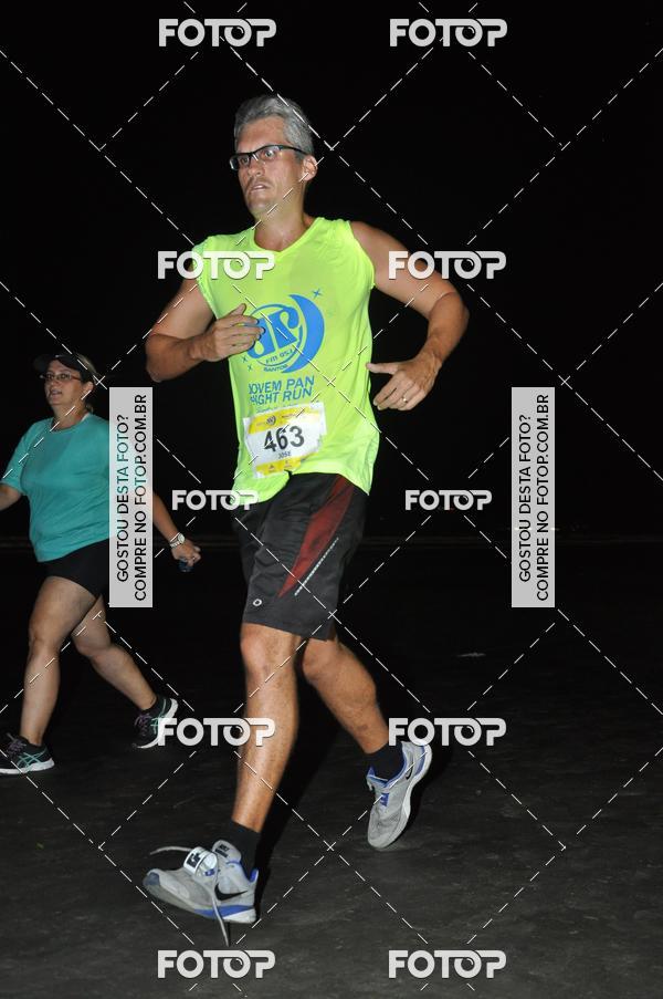 Buy your photos of the eventCircuito Jovem Pan Night Run - Etapa Santos on Fotop