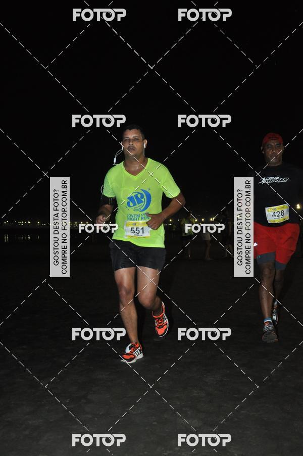 Buy your photos of the eventCircuito Jovem Pan Night Run - Etapa Santos on Fotop