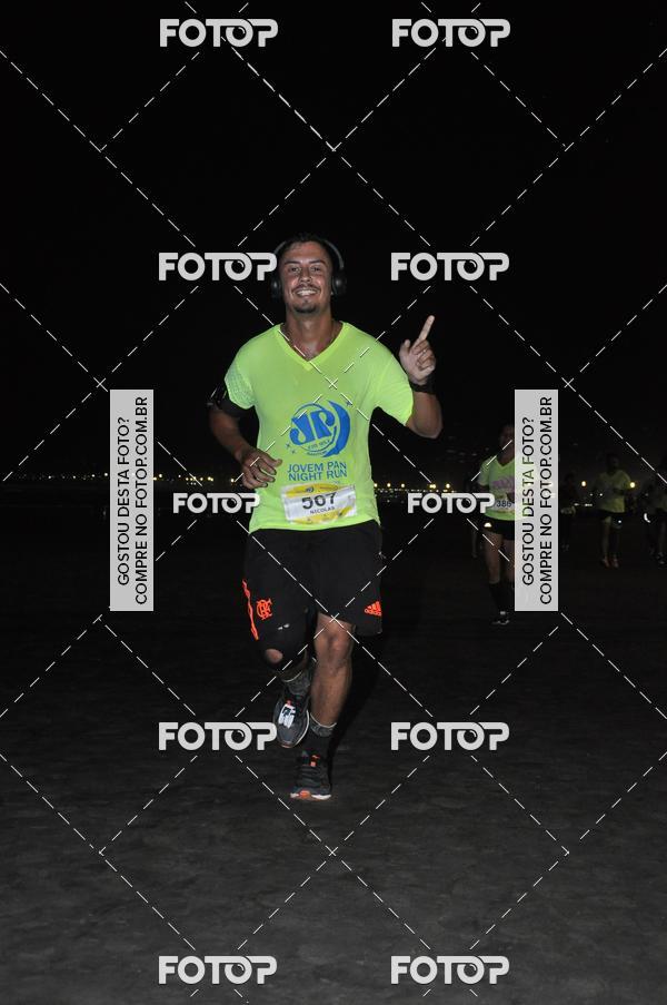 Buy your photos of the eventCircuito Jovem Pan Night Run - Etapa Santos on Fotop