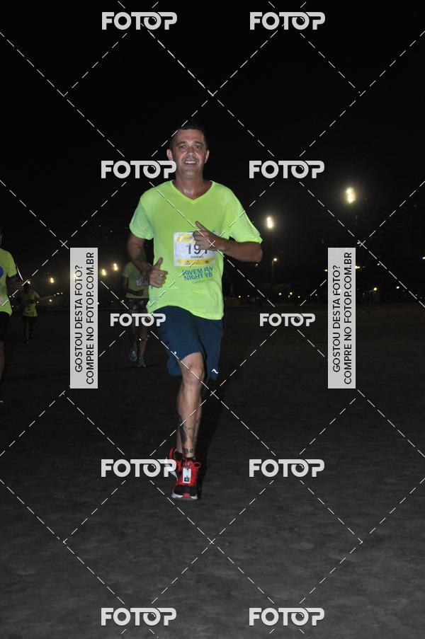 Buy your photos of the eventCircuito Jovem Pan Night Run - Etapa Santos on Fotop