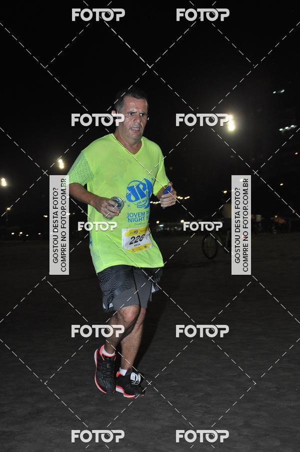 Buy your photos of the eventCircuito Jovem Pan Night Run - Etapa Santos on Fotop