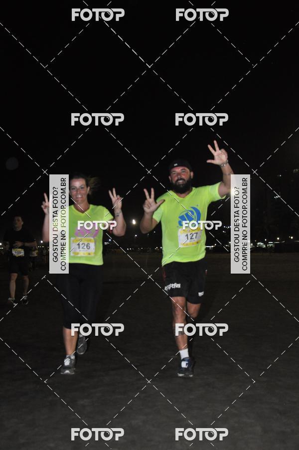 Buy your photos of the eventCircuito Jovem Pan Night Run - Etapa Santos on Fotop