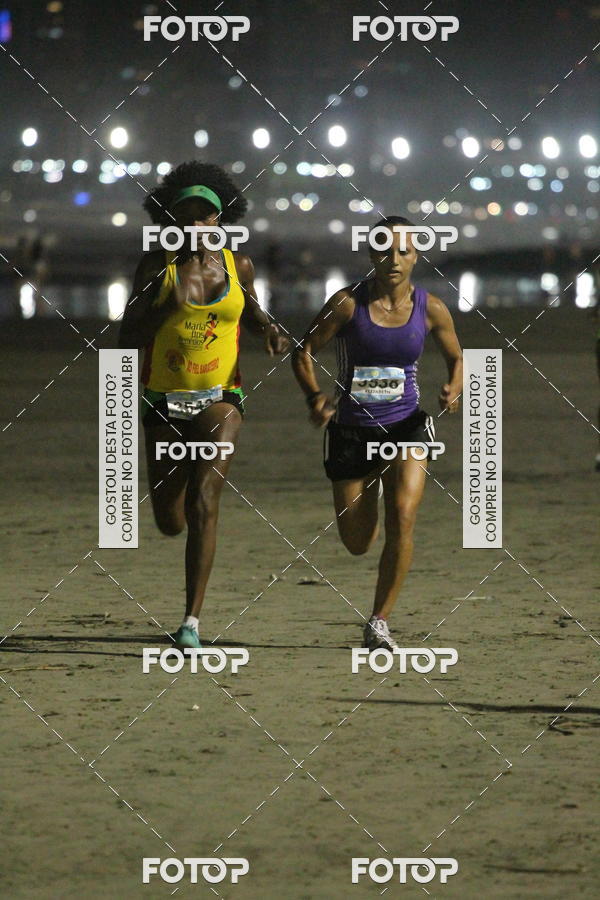 Buy your photos of the eventCircuito Jovem Pan Night Run - Etapa Santos on Fotop