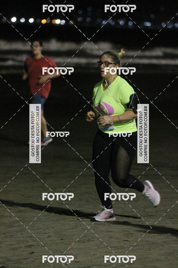 Buy your photos of the eventCircuito Jovem Pan Night Run - Etapa Santos on Fotop