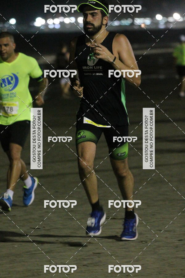 Buy your photos of the eventCircuito Jovem Pan Night Run - Etapa Santos on Fotop