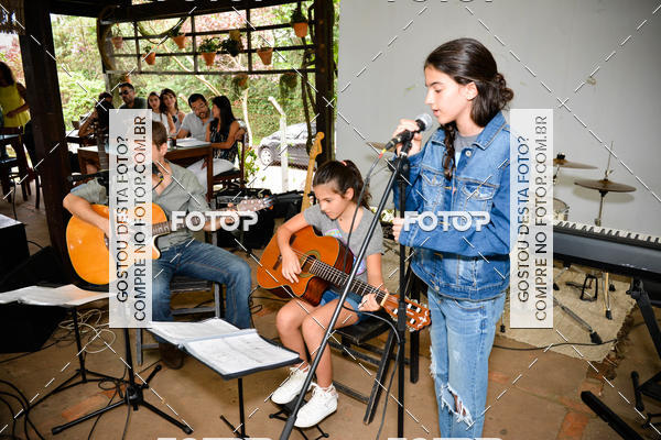 Buy your photos of the eventApresentao de Alunos Notas Em Casa on Fotop