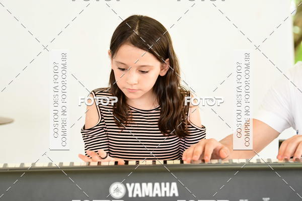 Buy your photos of the eventApresentao de Alunos Notas Em Casa on Fotop