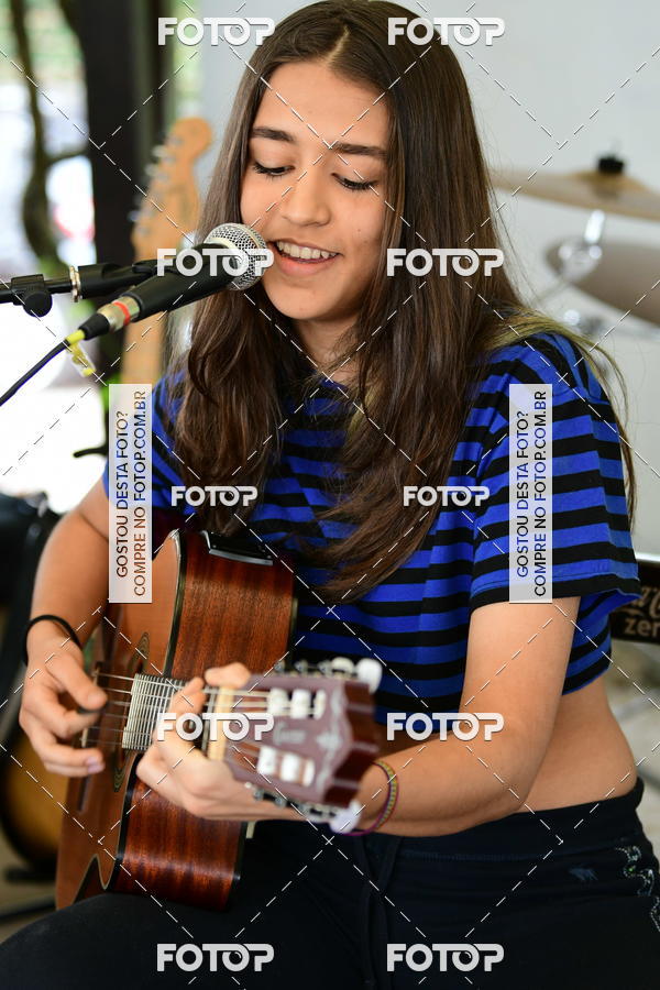 Buy your photos of the eventApresentao de Alunos Notas Em Casa on Fotop