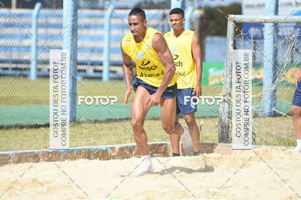 Buy your photos of the eventTreino Esporte Clube Novo Hamburgo on Fotop