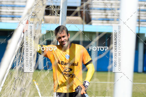 Buy your photos of the eventMax on Fotop