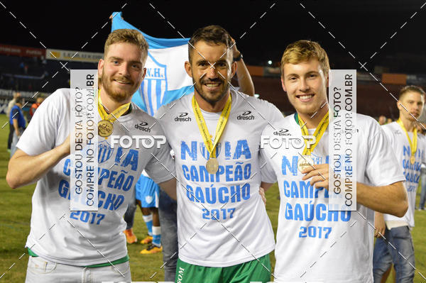 Buy your photos of the eventMax on Fotop