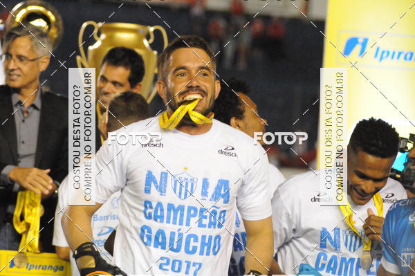 Buy your photos of the eventMax on Fotop