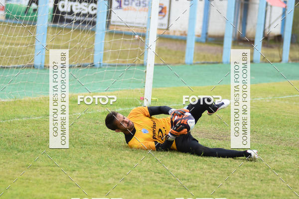 Buy your photos of the eventMax on Fotop