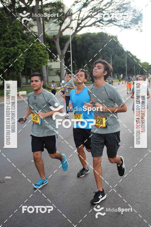 Buy your photos of the eventCircuito das Esta��es 2018 - Outono - Bras�lia on Fotop