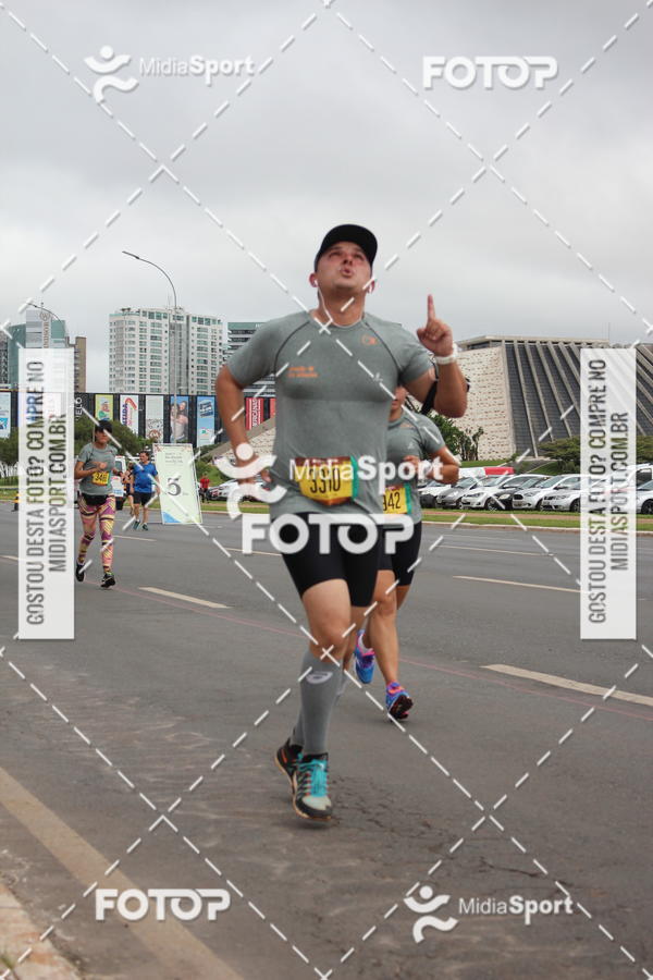 Buy your photos of the eventCircuito das Esta��es 2018 - Outono - Bras�lia on Fotop