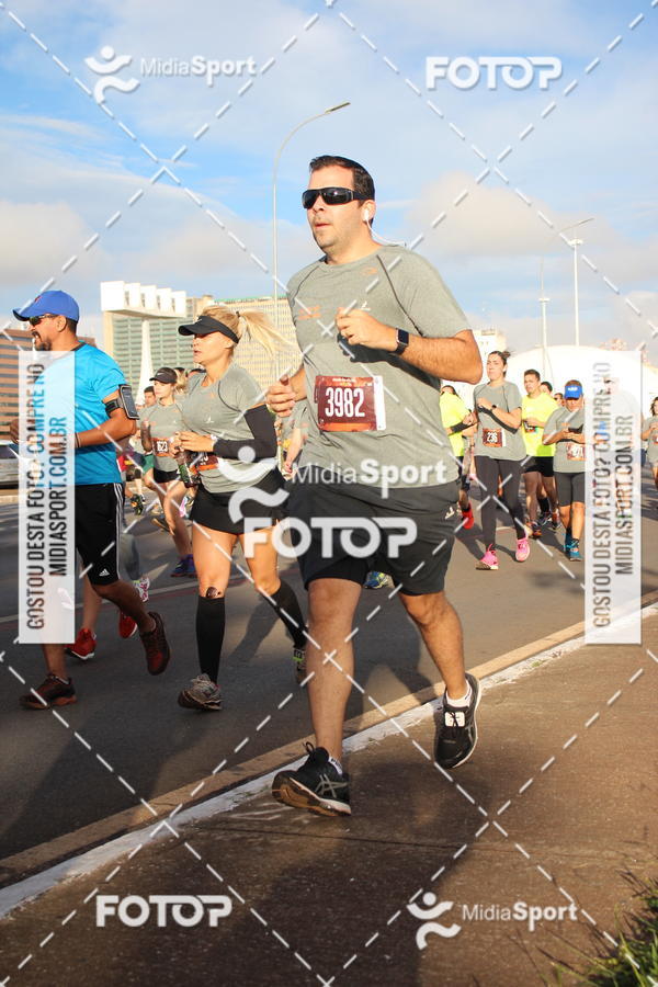 Buy your photos of the eventCircuito das Esta��es 2018 - Outono - Bras�lia on Fotop