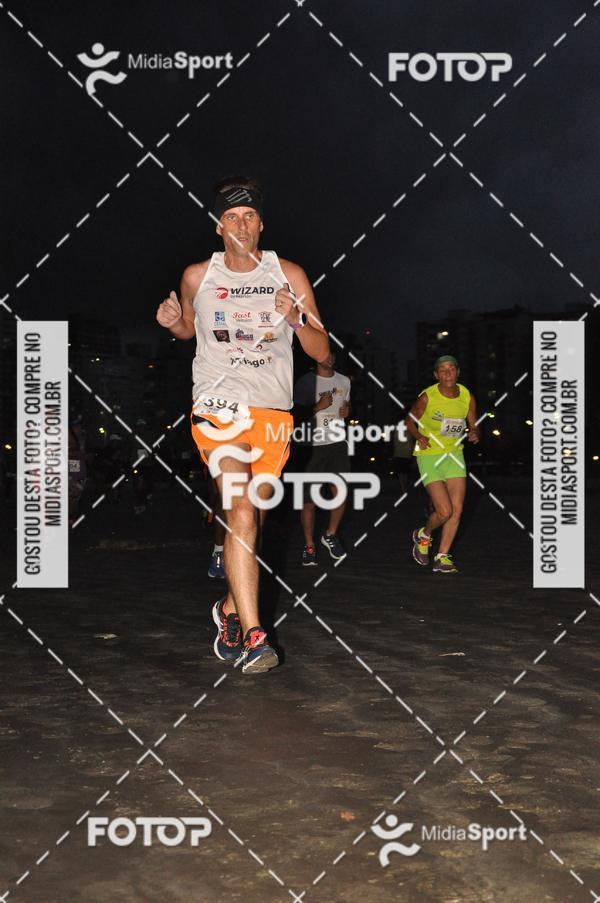 Buy your photos of the eventCorrida Noturna 5k Aniversario de So Vicente on Fotop
