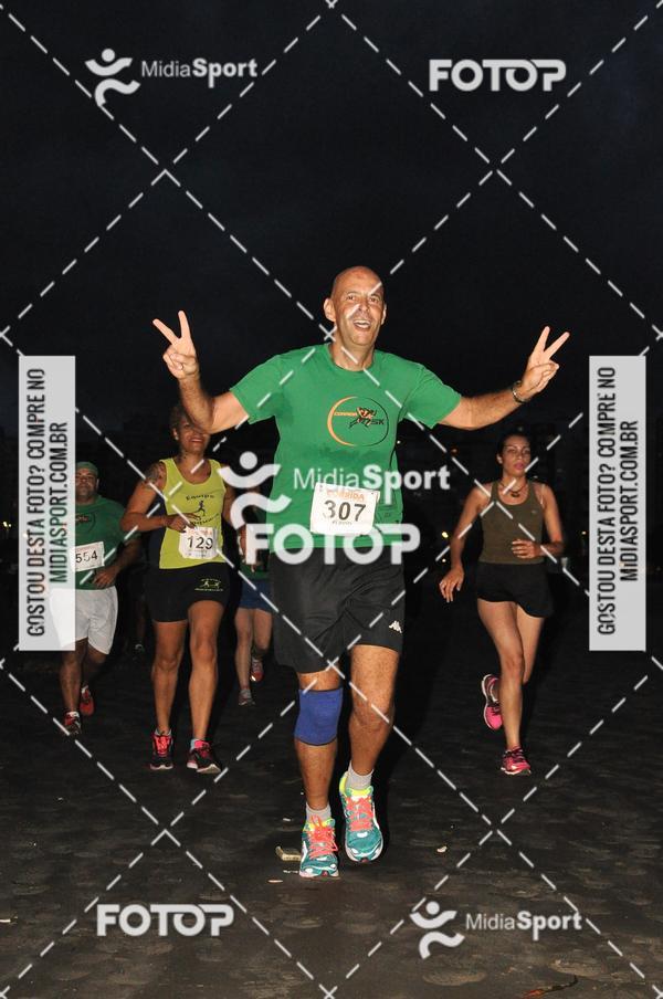 Compre as suas fotos do eventoCorrida Noturna 5k Aniversario de So Vicente no Fotop