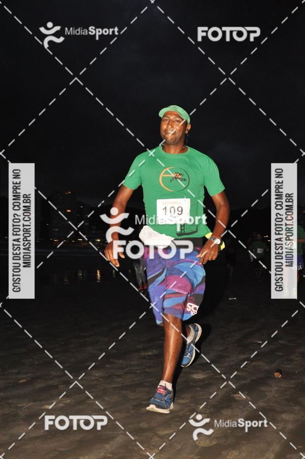 Compre as suas fotos do eventoCorrida Noturna 5k Aniversario de So Vicente no Fotop