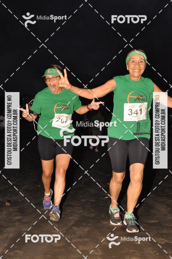 Achetez vos photos de l'vnementCorrida Noturna 5k Aniversario de So Vicente sur Fotop
