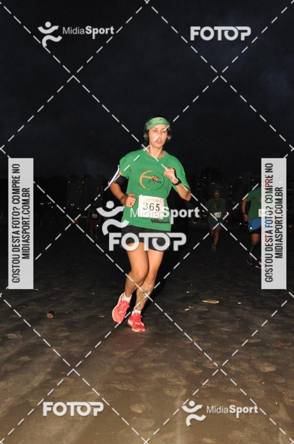 Achetez vos photos de l'vnementCorrida Noturna 5k Aniversario de So Vicente sur Fotop