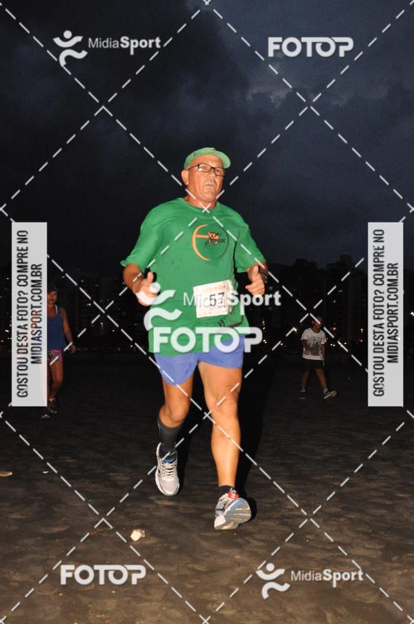 Achetez vos photos de l'vnementCorrida Noturna 5k Aniversario de So Vicente sur Fotop