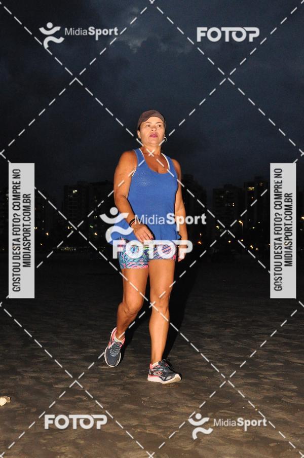 Achetez vos photos de l'vnementCorrida Noturna 5k Aniversario de So Vicente sur Fotop