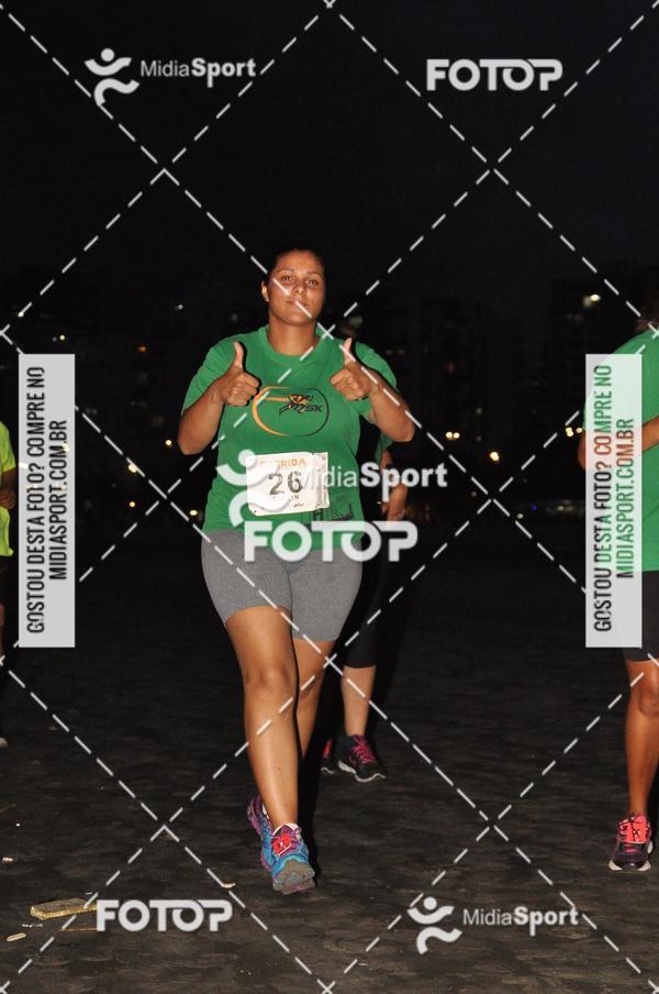 Achetez vos photos de l'vnementCorrida Noturna 5k Aniversario de So Vicente sur Fotop