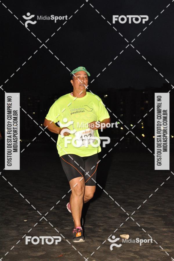 Achetez vos photos de l'vnementCorrida Noturna 5k Aniversario de So Vicente sur Fotop