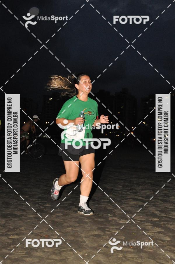 Compra tus fotos del eventoCorrida Noturna 5k Aniversario de So Vicente En Fotop
